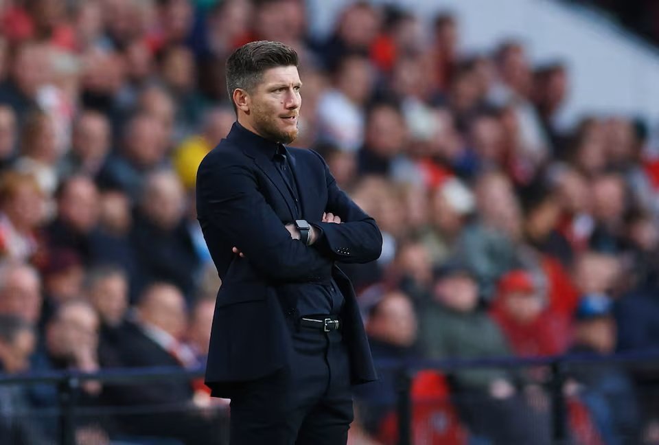 مدرب سان جيلواز يحذر لاعبيه من خطورة نيوكاسل