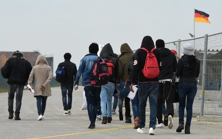 المفوض السامي لشؤون اللاجئين: سوريا بحاجة إلى دعم أكبر لتسريع العودة وإعادة الإعمار