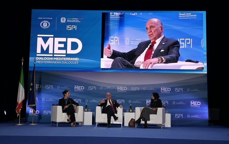 فؤاد حسين: أكدنا لدمشق أهمية إشراك جميع المكونات السورية في العملية السياسية الشاملة