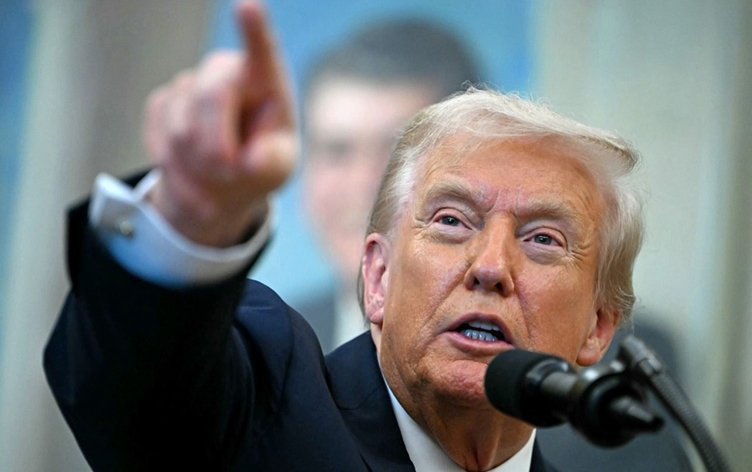 المناهضون لترمب يتظاهرون في أنحاء الولايات المتحدة السبت