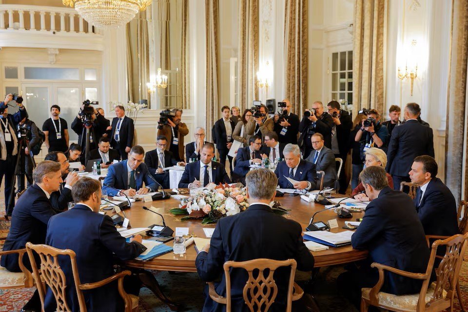 قادة أوروبيون يدعمون موقف ترامب بشأن وقف إطلاق النار في أوكرانيا