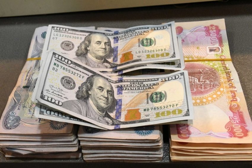 انخفاض أسعار صرف الدولار في أسواق بغداد